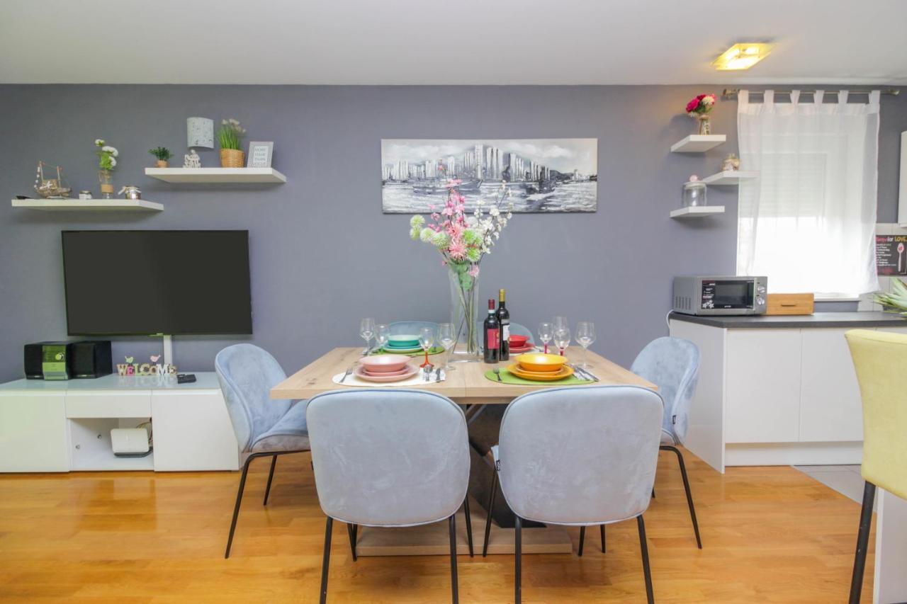 Appartement Apartman Tara à Zadar Extérieur photo