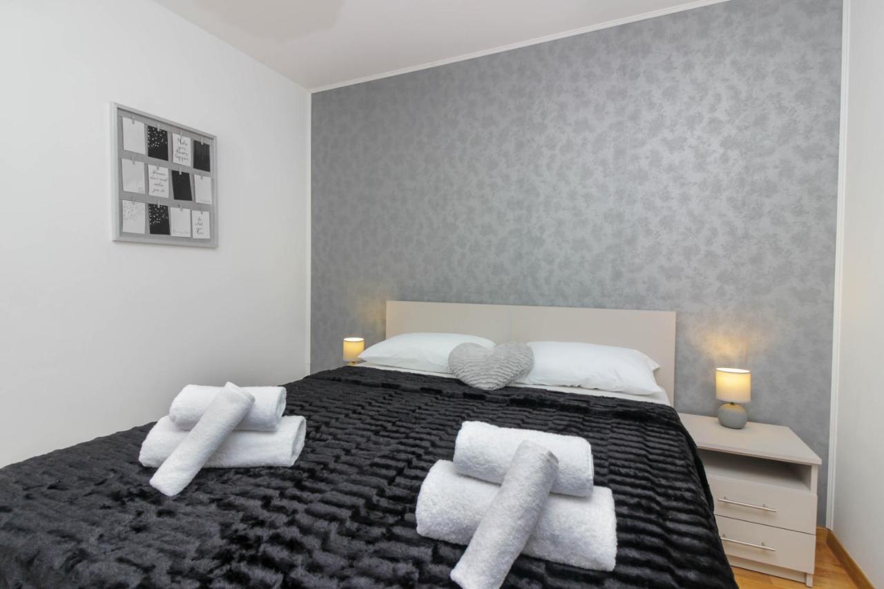 Appartement Apartman Tara à Zadar Extérieur photo