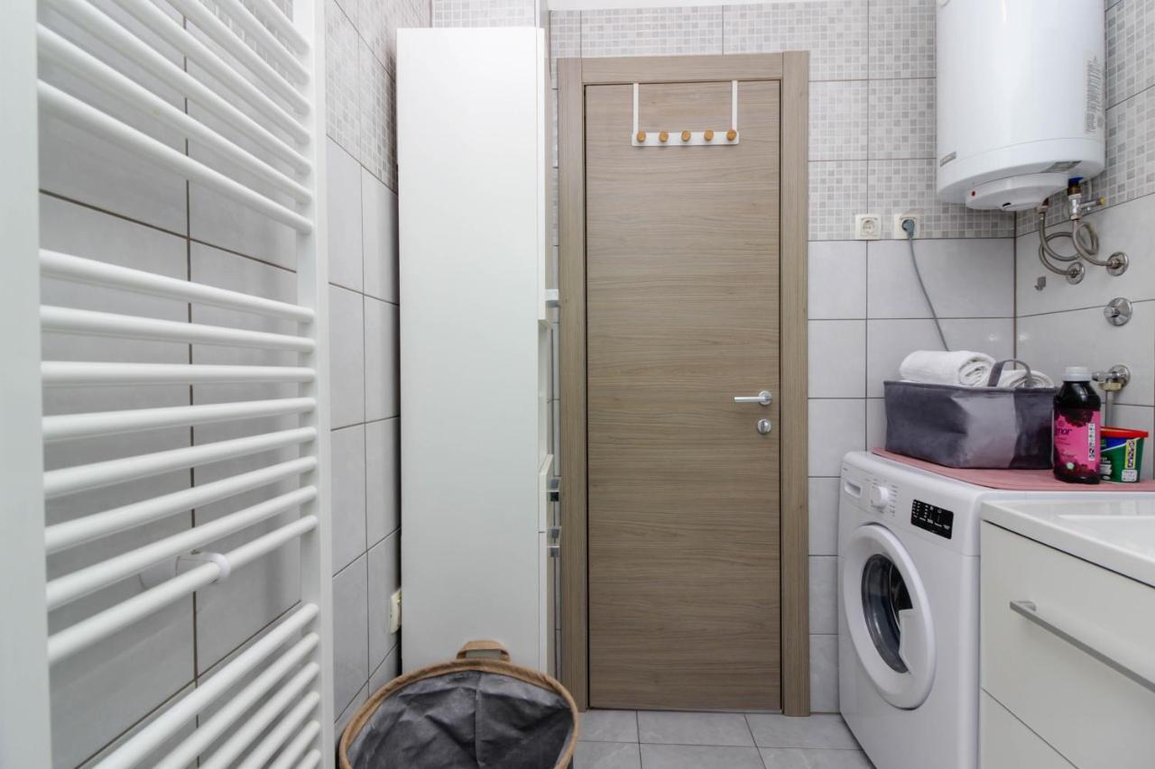 Appartement Apartman Tara à Zadar Extérieur photo