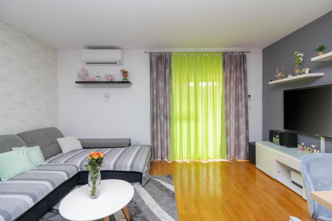 Appartement Apartman Tara à Zadar Extérieur photo